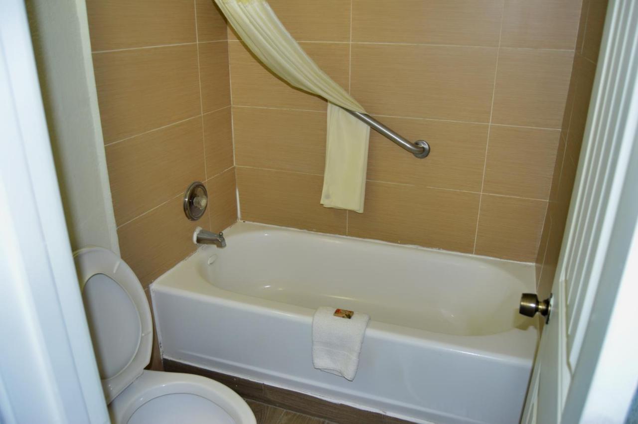 Americas Best Value Inn Hardeeville Exterior foto