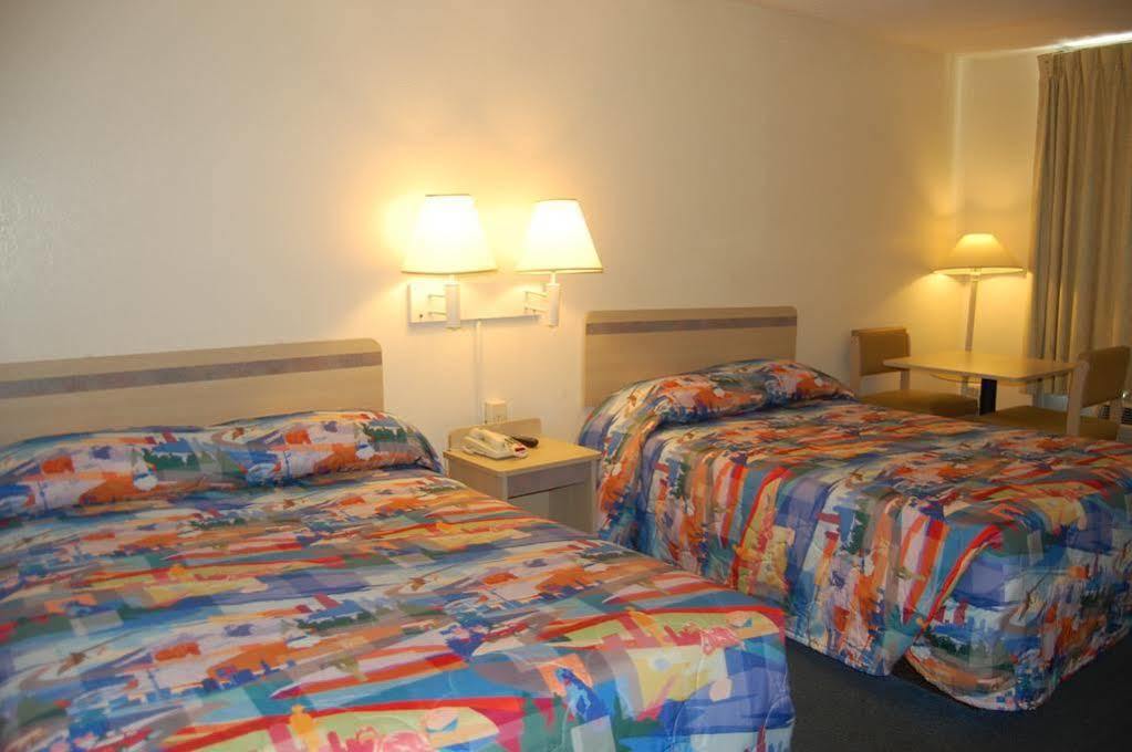 Americas Best Value Inn Hardeeville Exterior foto