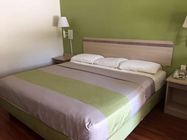 Americas Best Value Inn Hardeeville Habitación foto