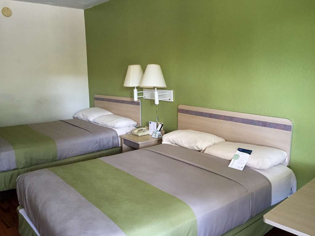 Americas Best Value Inn Hardeeville Habitación foto