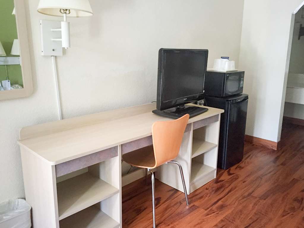 Americas Best Value Inn Hardeeville Habitación foto